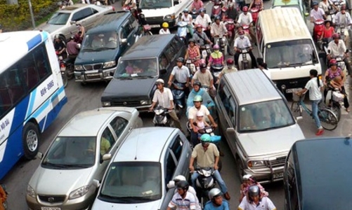Hà Nội xin tăng thu phí phương tiện giao thông cá nhân