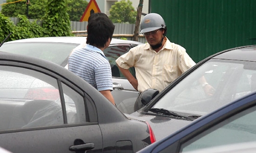 Ôtô giữa muôn trùng thuế, phí