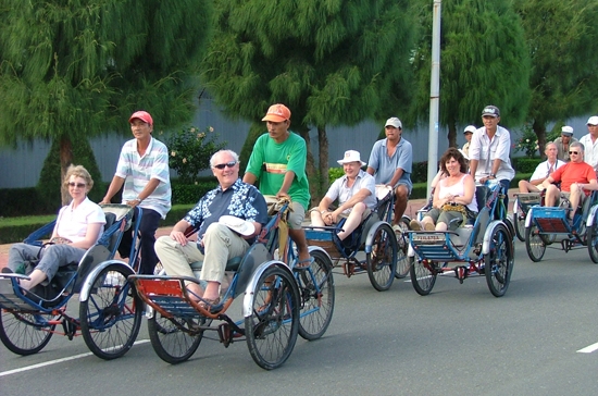 Thu nhập ngoại tệ từ du lịch vào khoảng 4 tỷ USD/năm.