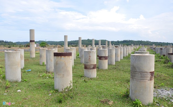 Dự án Khu liên hợp gang thép Hoà Phát được kế thừa từ dự án&nbsp;<span style="font-size: 10pt;">Guang Lian đã bị đình trệ 10 năm.&nbsp;</span>