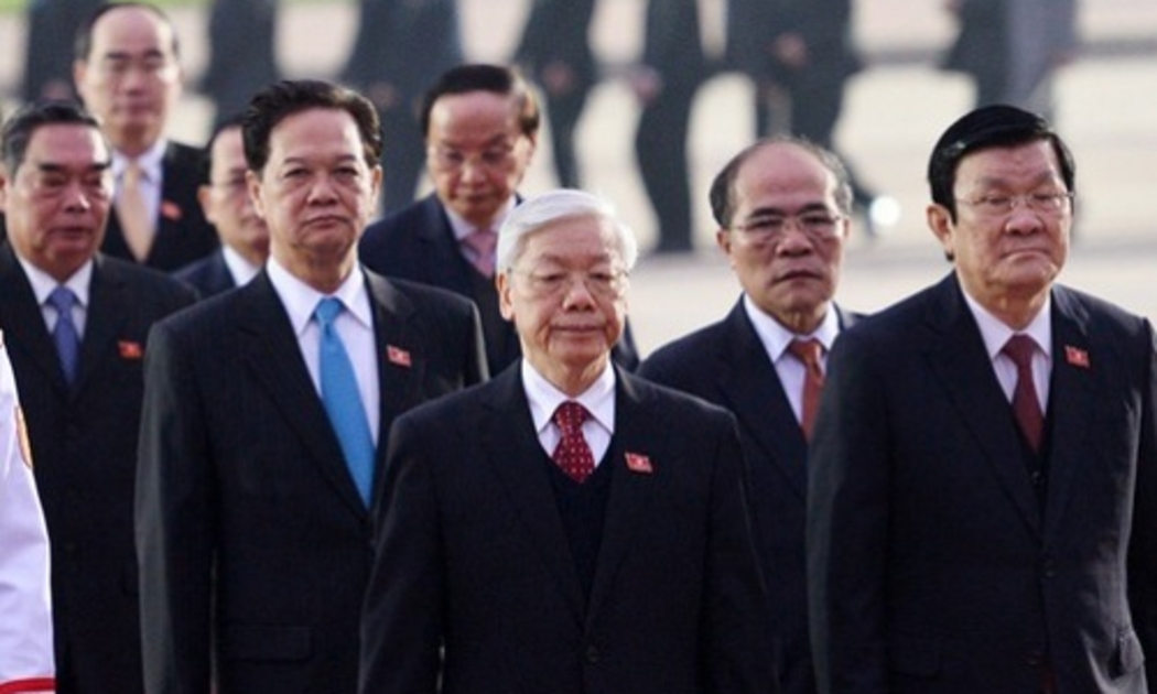 Các lãnh đạo Đảng và Nhà nước trong ngày mở đầu Đại hội 12.