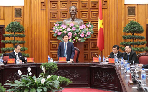 Phó thủ tướng Vương Đình Huệ chủ trì buổi gặp 100 doanh nhân trẻ khởi nghiệp xuất sắc năm 2016.