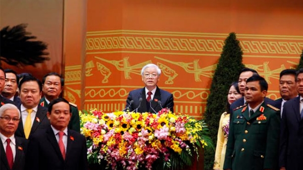 Công bố danh sách Bộ Chính trị khóa 12: Nhiều gương mặt mới