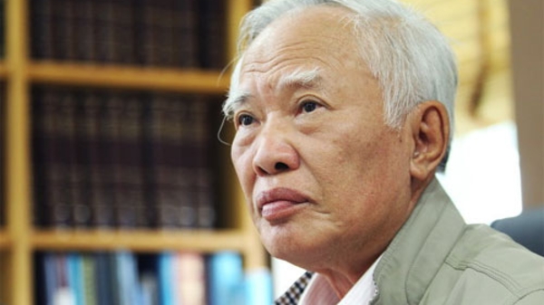 Trò chuyện đầu xuân: “Đừng ngồi kêu mà hãy tự xoay sở”