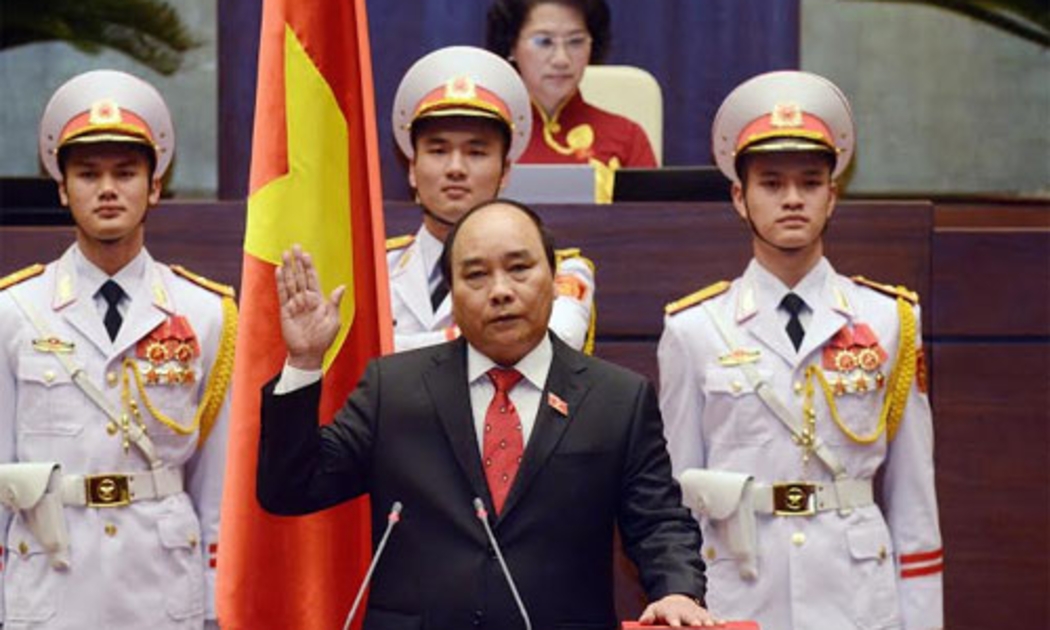 Thủ tướng Nguyễn Xuân Phúc tuyên thệ trước Quốc hội.