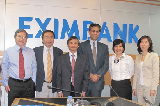 Đại diện IMF và lãnh đạo Eximbank tại buổi làm việc.