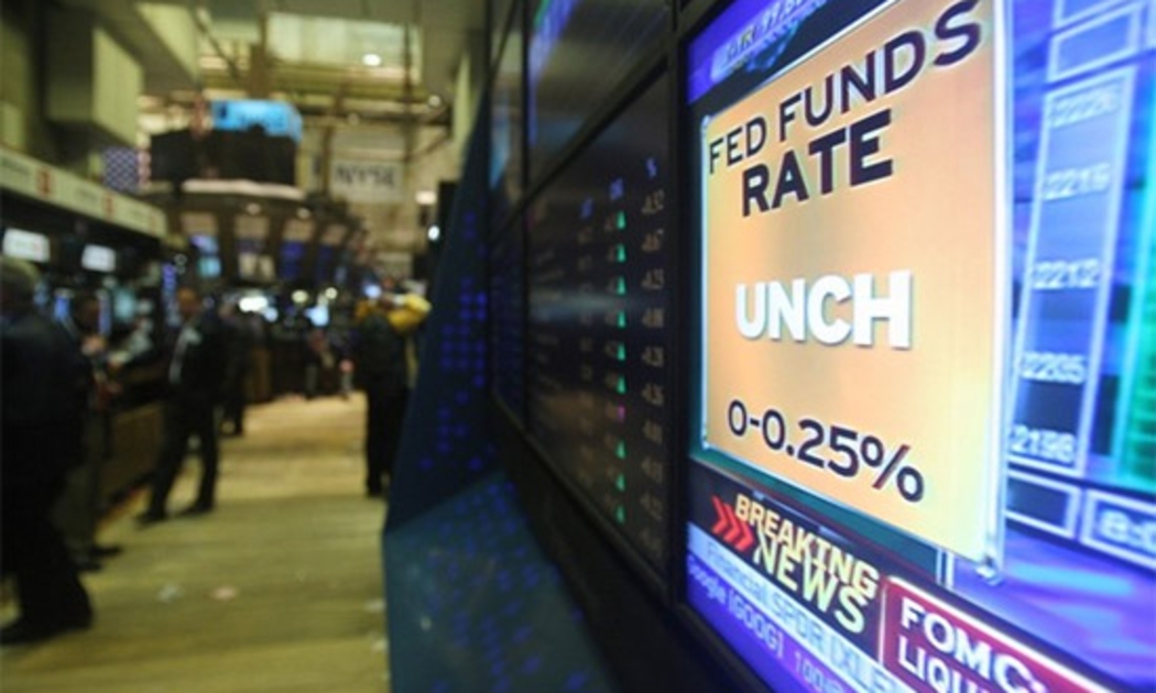 Không chỉ có Mỹ, các nền kinh tế Eurozone, Nhật ,Anh... vẫn đang duy trì lãi suất cơ bản ở những mức thấp kỷ lục hoặc gần kỷ lục để kích thích kinh tế - Getty Images.