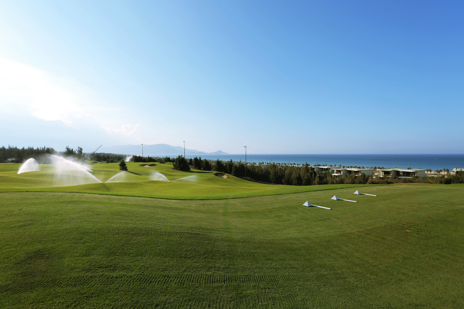 Sân 36 hố FLC Quy Nhon Golf Links.