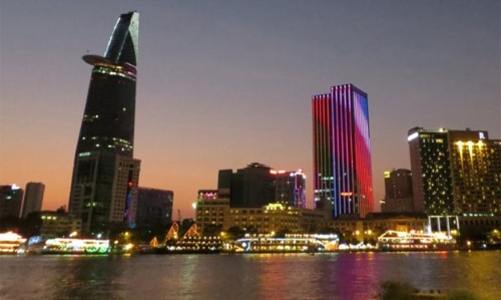 Năm 2016, GDP bình quân đầu người ước đạt 2.200 USD