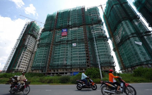 Trong quý vừa qua, trên thị trường bất động sản, giá chào bán thứ cấp 
tiếp tục giảm 5% so với quý trước, kéo dài thêm xu hướng giá cả trượt 
dốc bắt đầu từ quý 4/2011 - Ảnh: Getty.<br>