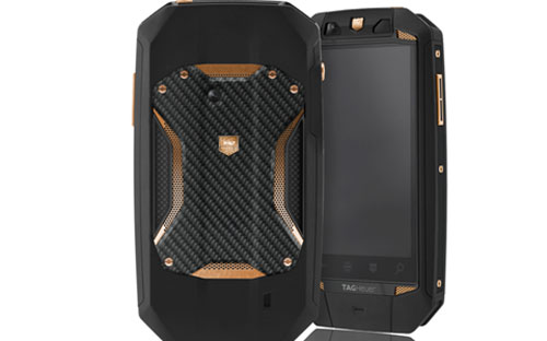 Điện thoại TAG Heuer RACER - Prestige Light Gold &amp; Carbon.