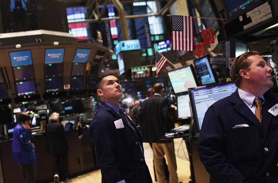 Chỉ số VIX đo lường trạng thái bất ổn của nhà đầu tư chứng khoán ở Phố 
Wall đã giảm 8,2% xuống 11,56 điểm, mức thấp nhất kể từ tháng 2/2007 tới
 nay<i> - Ảnh: Getty.</i><br>