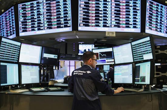 Khoảng 56% số cổ phiếu niêm yết trên sàn giao dịch New York đóng cửa 
giảm điểm, trong khi trên sàn Nasdaq, số cổ phiếu hạ điểm chiếm khoảng 60% - Ảnh: Getty.<br>