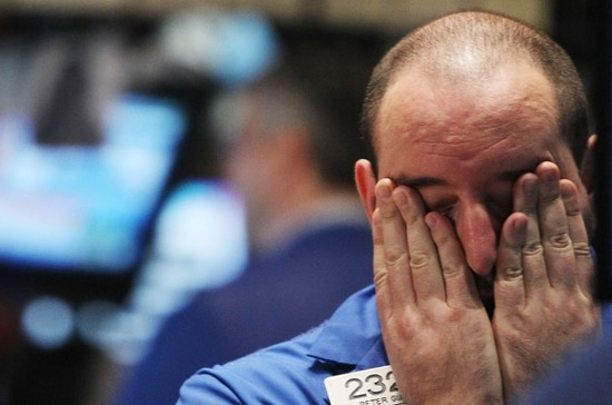 So với cuối năm 2009, Dow Jones hạ 0,46%, S&P 500 mất 0,38% và Nasdaq thấp hơn 0,15% - Ảnh: Getty Images.