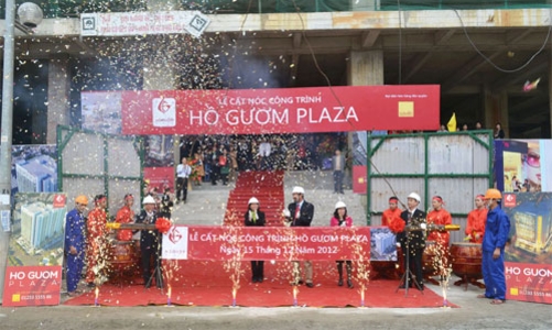 Cất nóc dự án Hồ Gươm Plaza