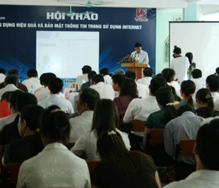 Buổi hội thảo “Ứng dụng hiệu quả và bảo mật thông tin trong sử dụng Internet” tại Hà Giang.