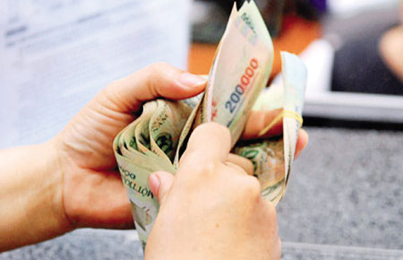 Chủ nhiệm Phùng Quốc Hiển cho rằng khi luật có hiệu lực vào giữa năm 2013 thì mức 7 triệu, 2,8 triệu đồng là hợp lý.
