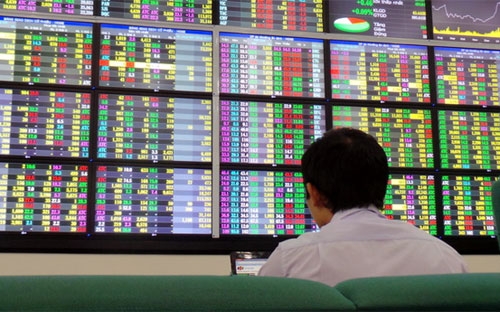 Phiên khớp lệnh liên tục (từ 9g - 14g30): Các loại lệnh được áp dụng 
trong phiên này, ngoài lệnh hiện tại là lệnh giới hạn (LO), HNX sẽ đưa 
vào thêm 3 loại lệnh thị trường (MAK, MOK, MTL). 