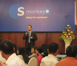 Họp báo ra mắt phần mềm kế toán Smartkey.