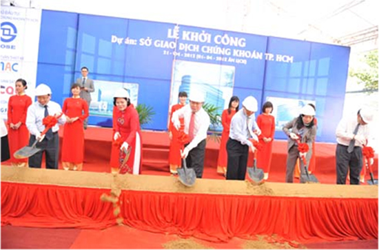  Tòa nhà được kỳ vọng sẽ hoàn thành đúng hạn để kịp thời gian nghiệm thu và lắp đặt một hệ thống công nghệ có giá trị trên 30 triệu USD.