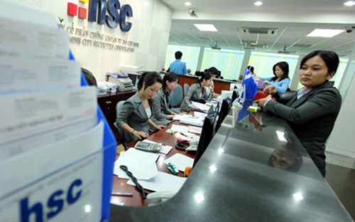 Tại ngày 30/9, HSC có 268,7 tỷ đồng tiền mặt và gần 1.600 tỷ đồng tiền gửi ngân hàng.