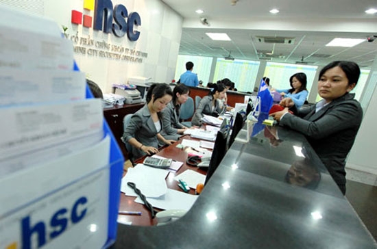 Giao dịch tại Công ty Cổ phần Chứng khoán Tp.HCM.