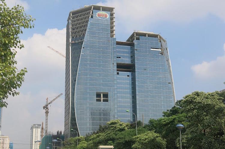 HUD được định giá khởi điểm 10.000 đồng/cổ phiếu.