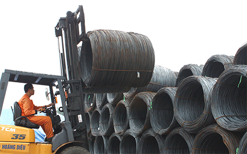 Năm 2013, dự kiến sản lượng toàn ngành thép trong năm 2013 sẽ 
tăng khoảng 2% so với năm 2012, đạt khoảng 9,33 triệu tấn.