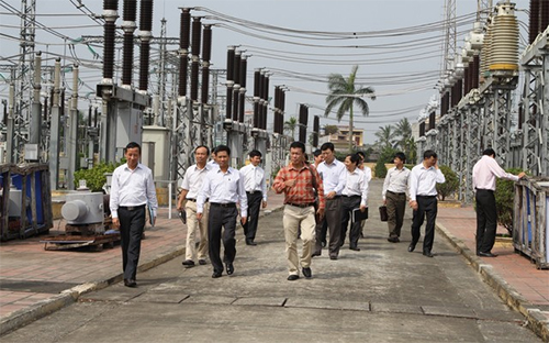 Cuối tháng 10/2012, biên bản ghi nhớ kết quả đàm phán 
khoản vay từ ADB cho dự án “Đầu tư lưới 
điện truyền tải 2”, tương đương 110,19 triệu USD, do EVN NPT làm chủ đầu 
tư, đã được ký kết.