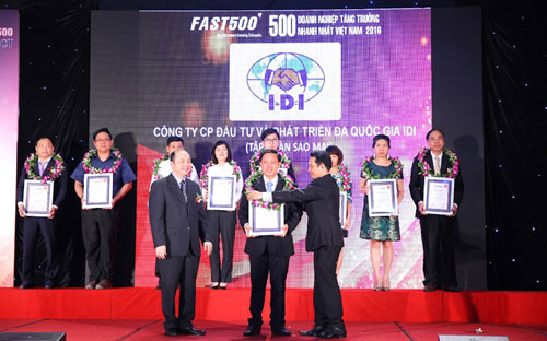 Năm 2015 doanh thu của Công ty IDI đạt gần 2.600 tỷ đồng, được vinh danh top 50 doanh nghiệp tăng trưởng nhanh nhất Việt Nam.