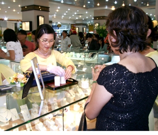 Người tiêu dùng đang có khuynh hướng quan tâm và chi tiêu nhiều hơn cho trang sức 