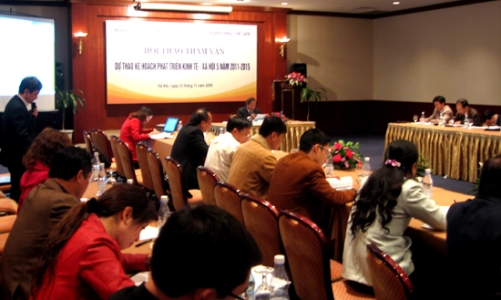 Bàn kế hoạch 2011-2015: Loay hoay chọn trọng tâm