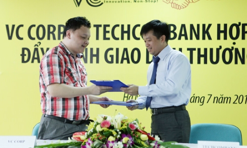 VC Corp bắt tay Techcombank phát triển thương mại điện tử