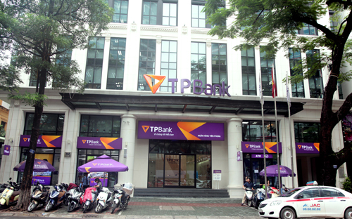 <div>Kết quả đánh giá từ Moody's chính là quả ngọt của những nỗ lực tái cơ cấu tự thân của TPBank, thêm một lần nữa phản ánh nền tảng phát triển ổn định và sự vươn lên mạnh mẽ của ngân hàng này.</div>