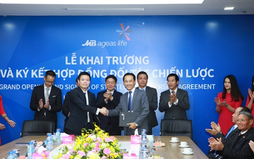 Bộ Tài chính đã cấp giấy phép số 74/GP/KDBH thành lập Công ty TNHH Bảo hiểm Nhân thọ MB Ageas với vốn điều lệ 1.100 tỷ đồng.
