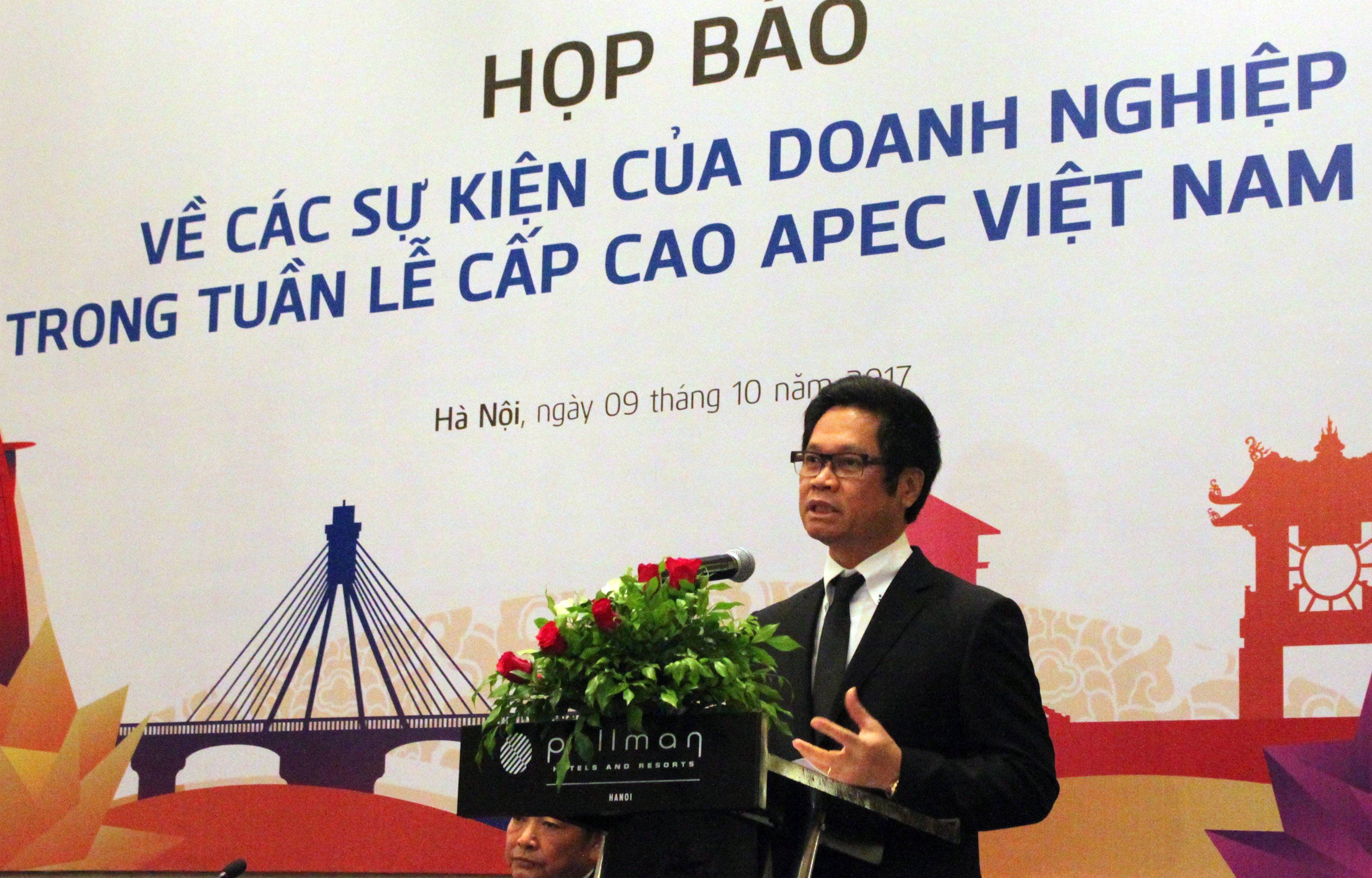 Chủ tịch Phòng Thương mại và Công nghiệp Việt Nam Vũ Tiến Lộc tại cuộc họp báo - Ảnh: ĐT.