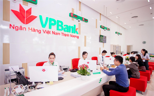 Với kết quả kinh doanh đạt được trong 9 tháng đầu năm, VPBank tiếp tục giữ vị trí trong top đầu 
các ngân hàng thương mại cổ phần Việt Nam