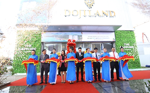 Lễ khai trương Văn phòng Bán hàng Dự án The Sapphire Residence được tổ chức vào sáng 6/8 vừa qua.
