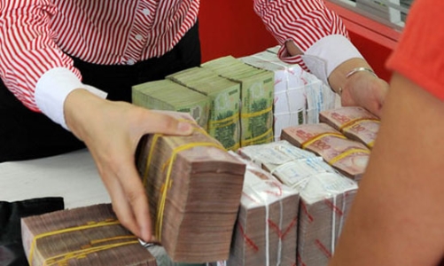 Lãi suất liên ngân hàng tăng bất thường