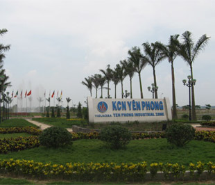 Sau 17 năm xây dựng và phát triển, đến nay cả nước thành lập được 194 khu công nghiệp, khu chế xuất với tổng diện tích đất tự nhiên 46.588 ha.