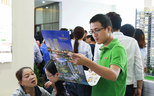 Giới trẻ độc thân tại các đô thị lớn như TP.HCM đang có xu hướng mua căn hộ để “ra riêng”.