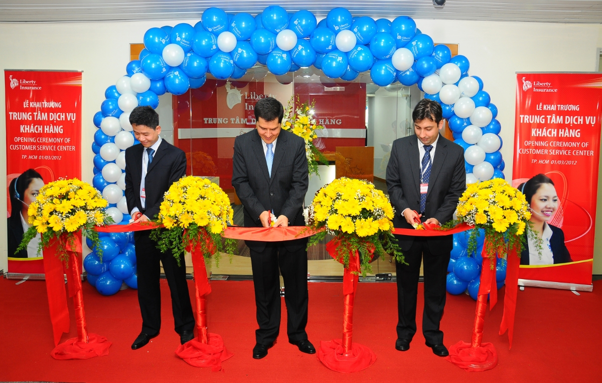 Khai trương trung tâm dịch vụ khách hàng<br>