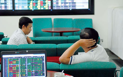 Chuyện các doanh nghiệp quên gửi tài liệu cho cổ đông trước khi tiến 
hành đại hội cổ đông không phải là hiếm, song chuyện cổ đông vì bức xúc 
vì những thiếu sót này của doanh nghiệp mà đâm đơn khởi kiện có lẽ là hy
 hữu - Ảnh minh họa. 