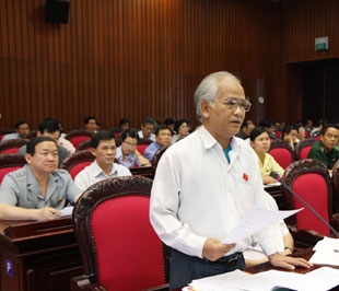 Đại biểu Ksor Phước: Nếu xảy ra đầu cơ bất động sản thì thiệt hại vẫn là người trong nước - Ảnh: TTXVN.