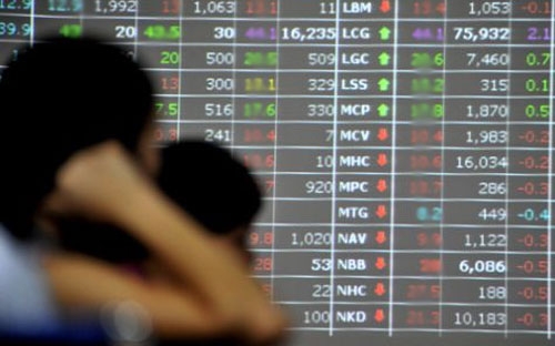 Một số chuyên gia cảnh báo, nhà đầu tư không nên đặt kỳ vọng quá lớn vào cổ phiếu khoáng sản.