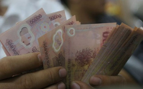 Khảo sát của VnEconomy tại một số doanh nghiệp đóng trên địa bàn Hà Nội 
cho thấy, hầu hết các doanh nghiệp hiện nay đã trả lương bằng hoặc cao 
hơn mức lương mới mà Chính phủ quy định. <br>