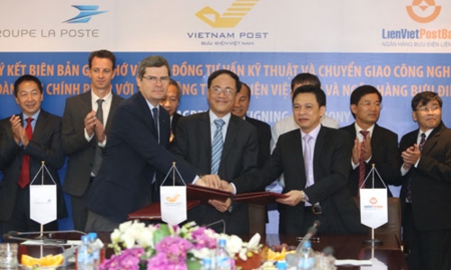 LienVietPostBank thuê “Tây” tư vấn