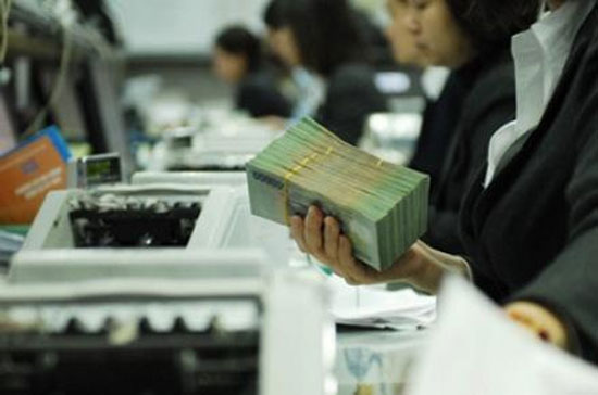 JPMorgan Chase dự báo, lãi suất sẽ còn giảm thêm ít nhất 200 điểm phần trăm trong 6 tháng cuối năm.