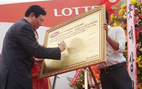 Việc hợp tác giữa Bibica - Lotte được ông Trương Phú Chiến, Tổng giám đốc Bibica cho là quyết định “sai lầm”.<br>