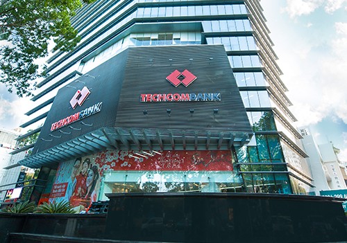  Hội đồng quản trị Techcombank sẽ xem xét phương án tăng vốn vào thời điểm thích hợp khác trong năm 2017.